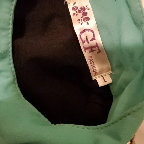 Dress - Picture 3 of 3